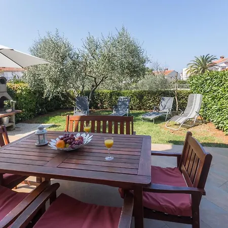 House Oliva بيت للعطل *